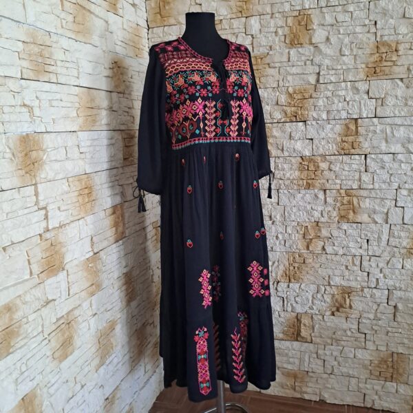 RT 123 ROCHIE BRODATA - imagine 3