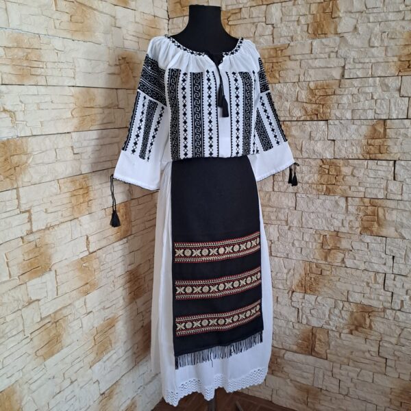 COSTUM TRADITIONAL STOFA, 3 PIESE {FOTE, POALE, IE} – CT 057 - imagine 3