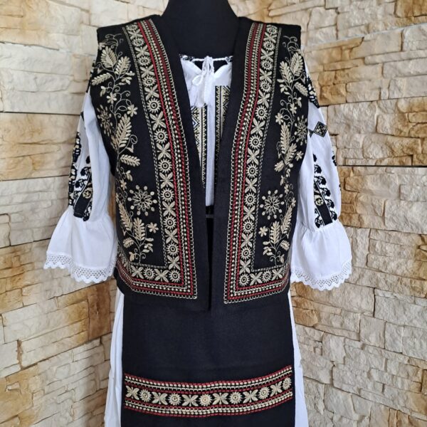 COSTUM TRADITIONAL STOFA, 4 PIESE {VESTA, FOTE, POALE, IE} – CT 056 - imagine 2