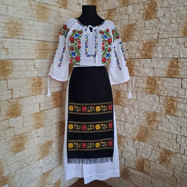 COSTUM TRADITIONAL STOFA, 3 PIESE {FOTE, POALE, IE} – CT 060