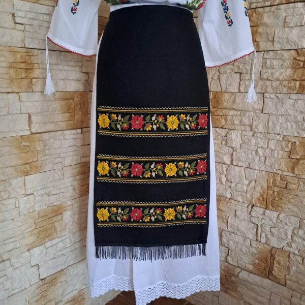 COSTUM TRADITIONAL STOFA, 3 PIESE {FOTE, POALE, IE} – CT 060 - imagine 4