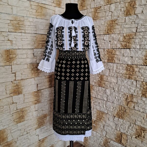 COSTUM TRADITIONAL 2 PIESE {CATRINTA, BRAU} – CT 068 - imagine 2