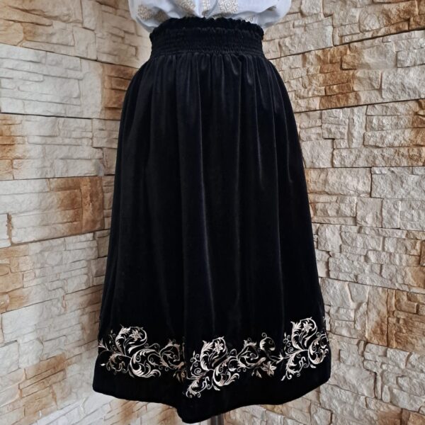 F 064 FUSTA CATIFEA