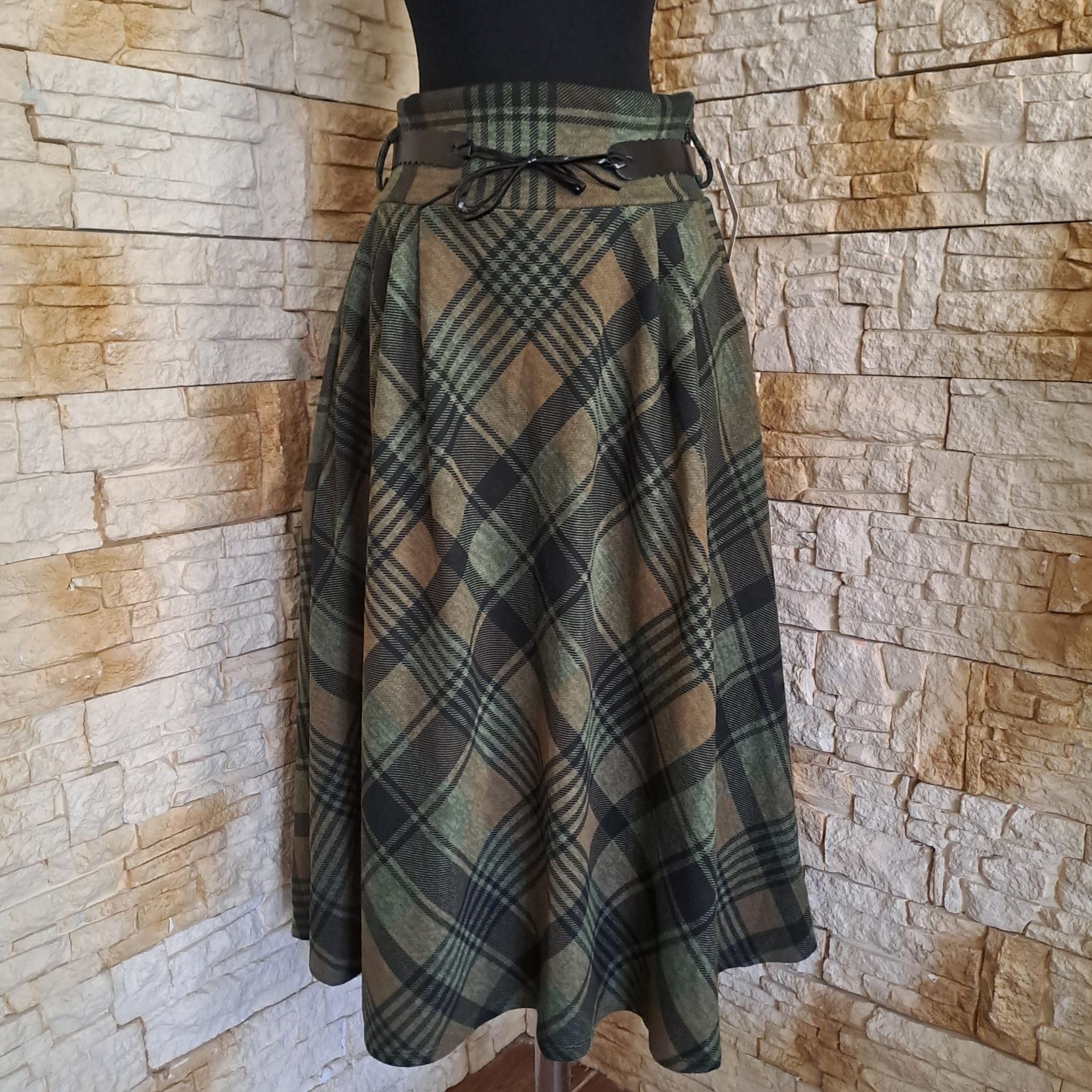 F 181 FUSTA IN CAROURI