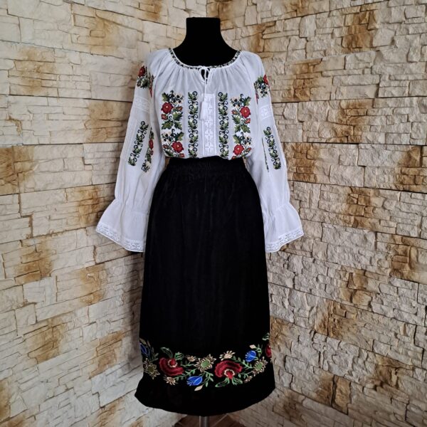 SET 2 PIESE [IE, FUSTA] SD 012