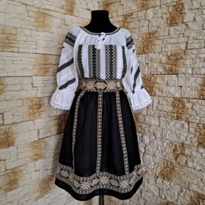 SET 2 PIESE [IE, FUSTA] SD 053