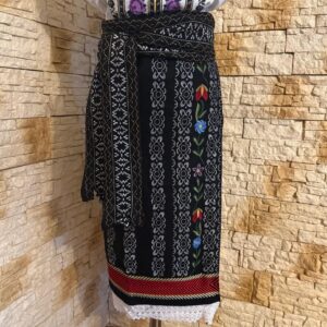 COSTUM TRADITIONAL 2 PIESE {CATRINTA, BRAU, } – CT 082