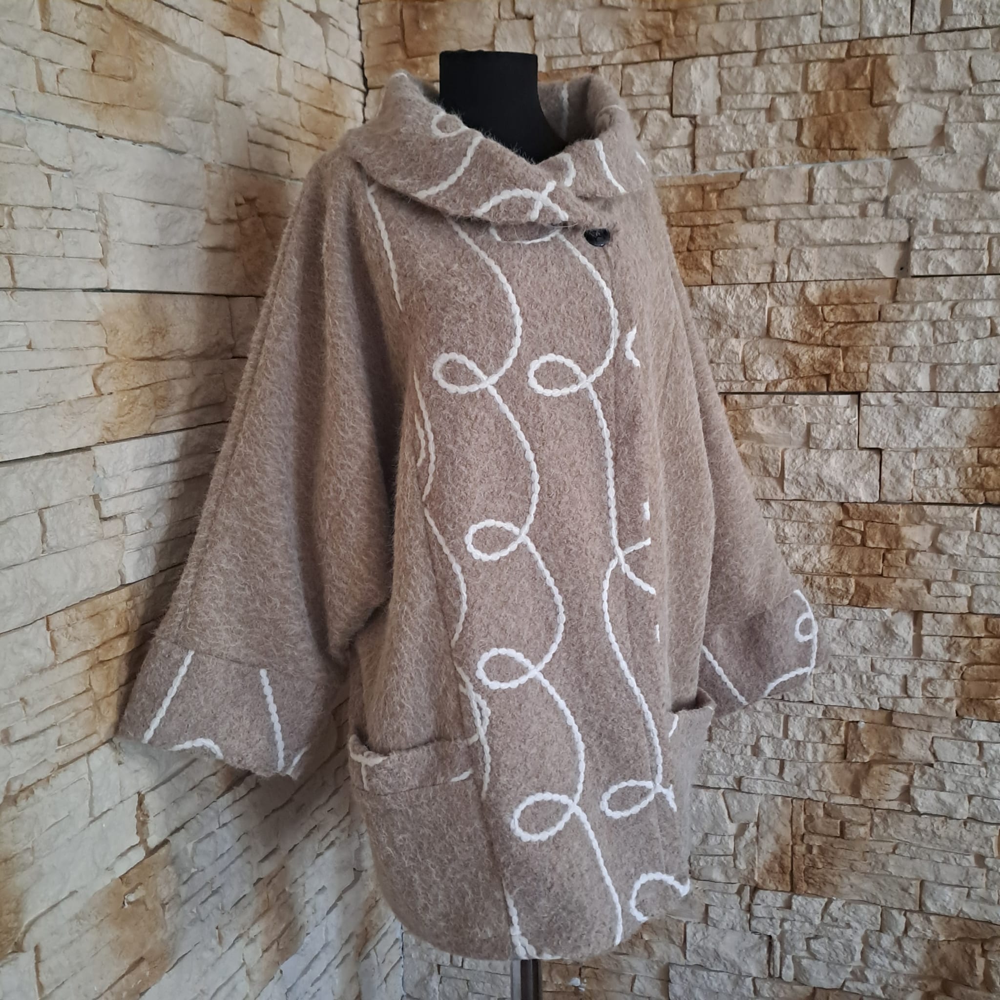 J 010 JACHETA - imagine 2