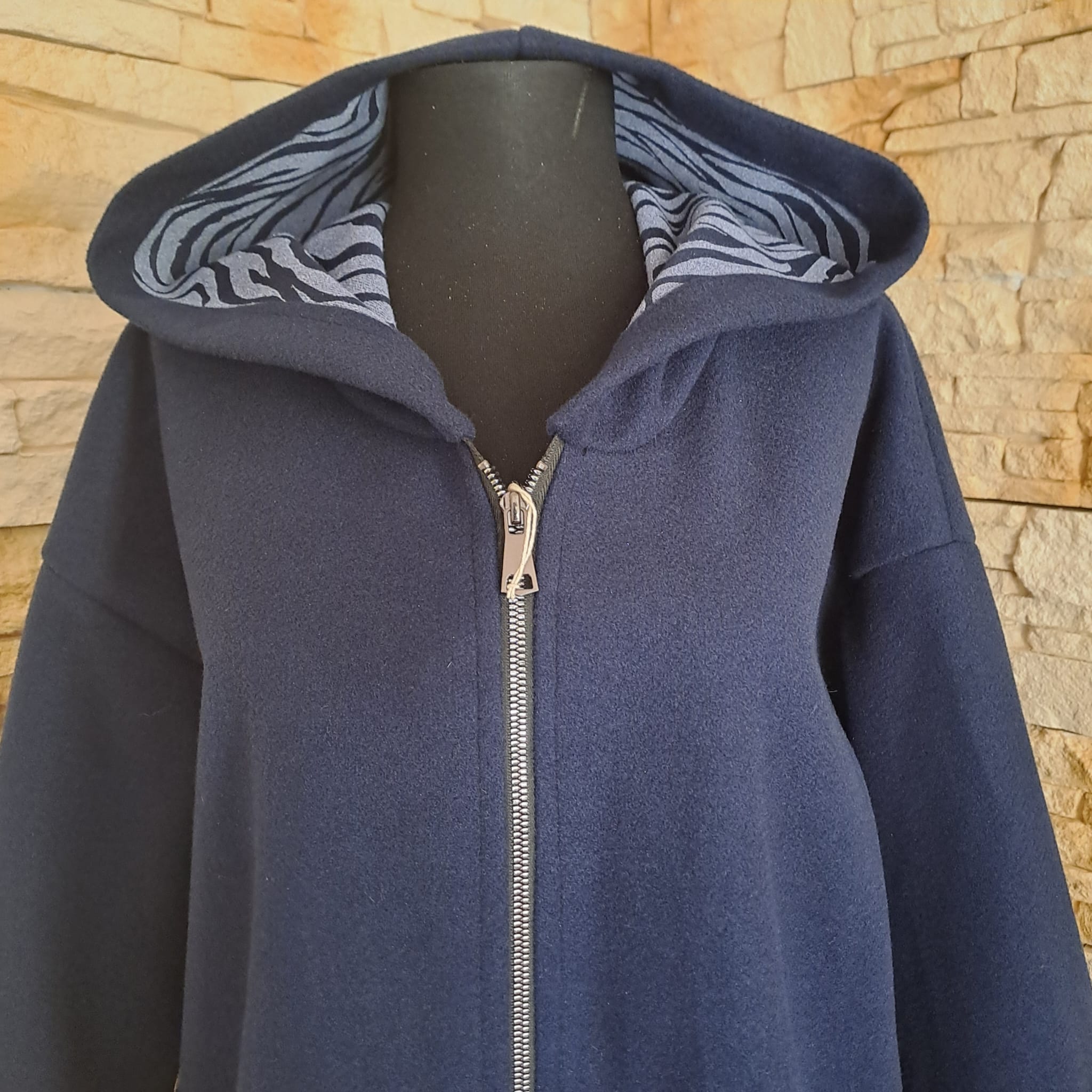 J 006 JACHETA - imagine 3