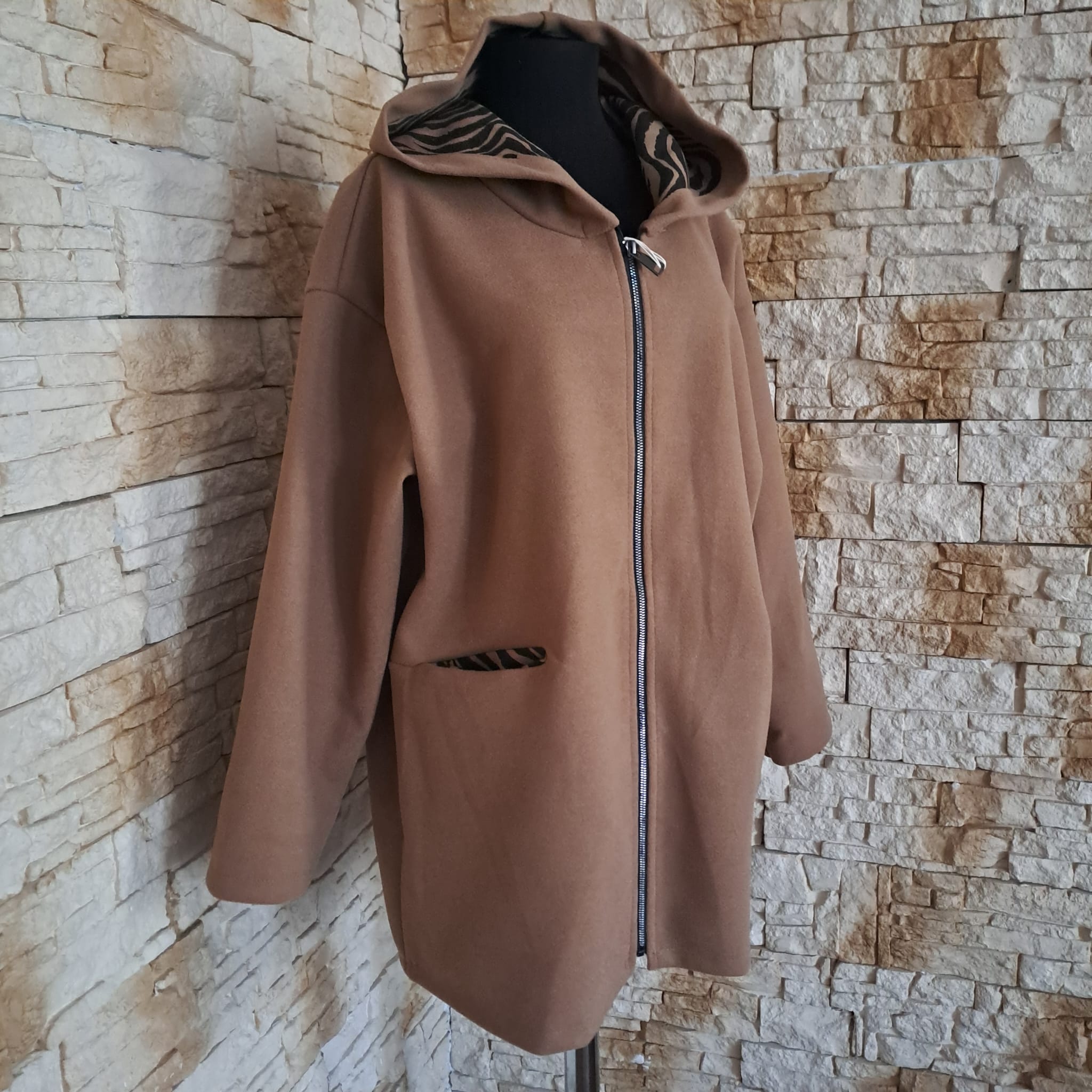 J 007 JACHETA - imagine 2