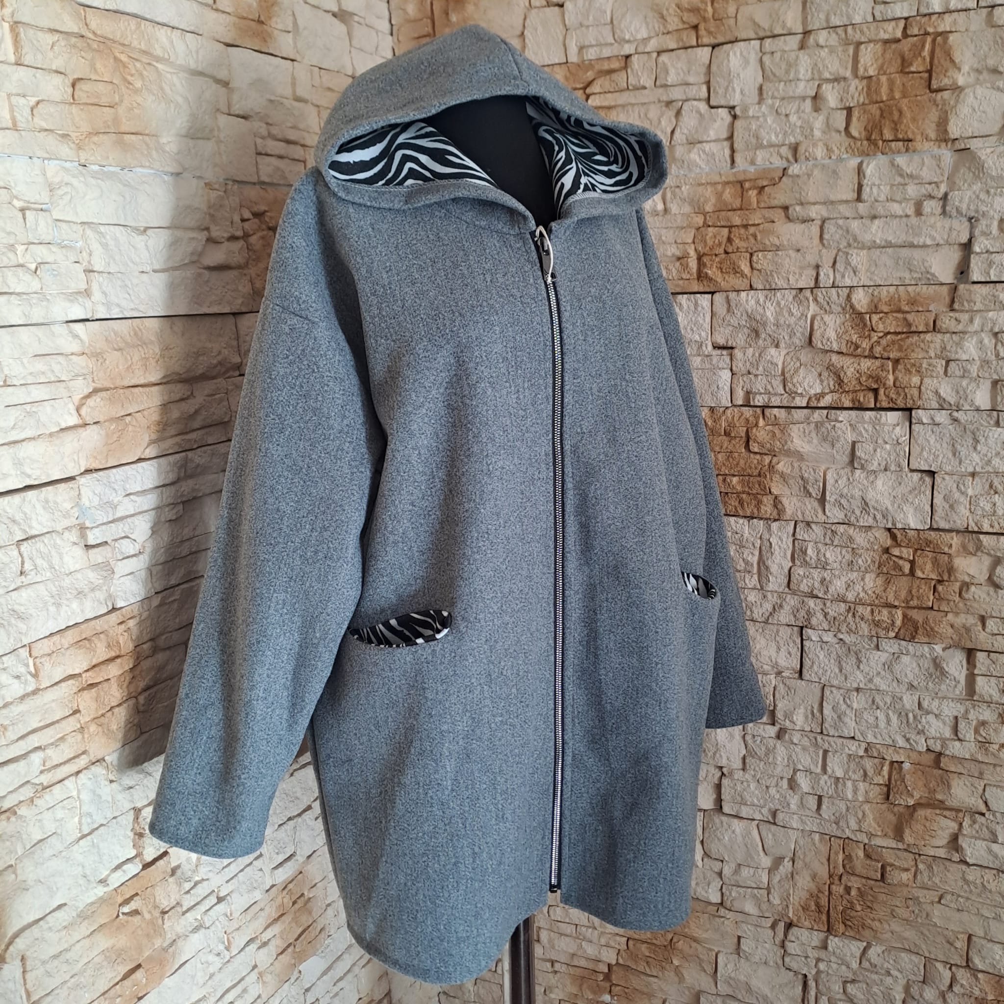 J 008 JACHETA - imagine 2