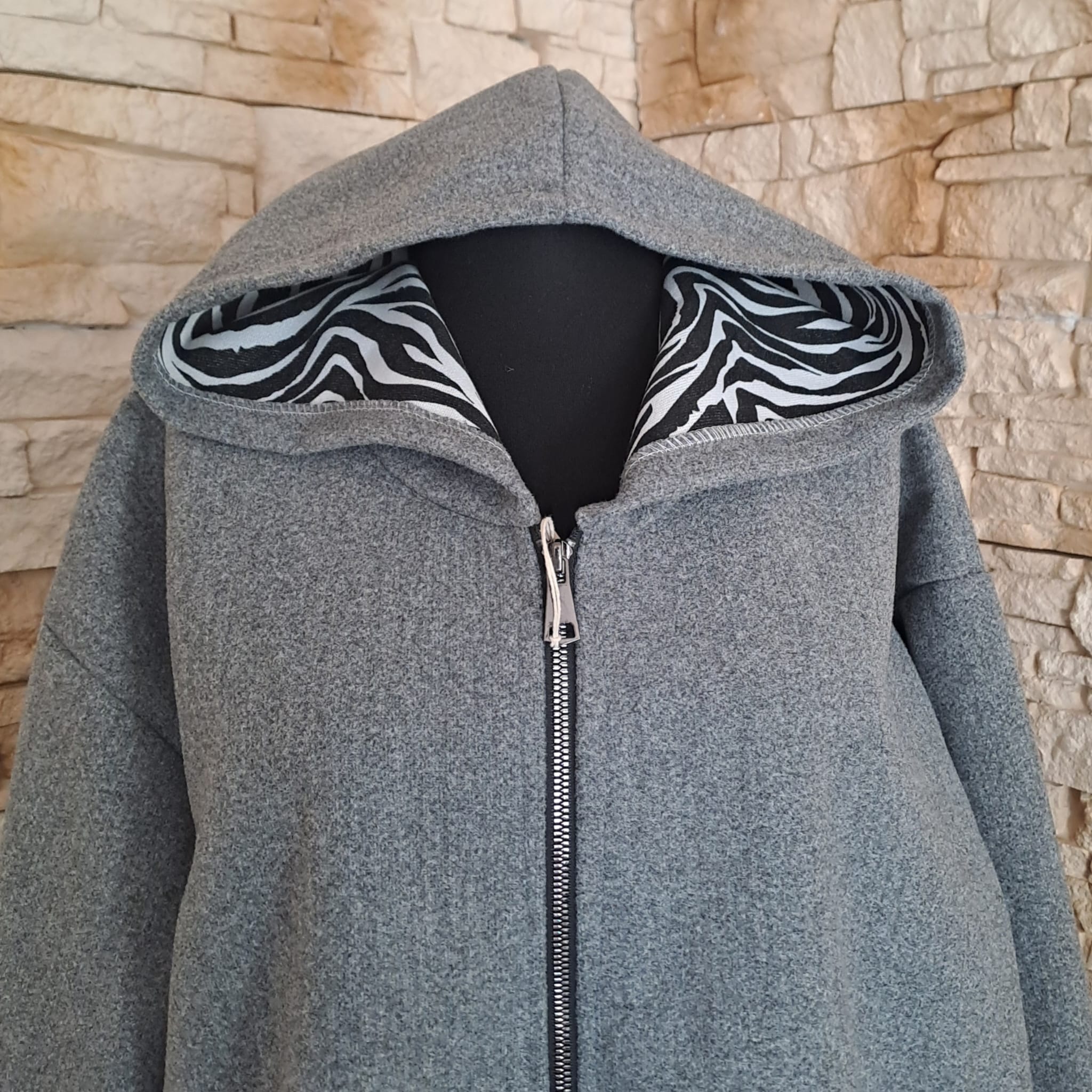 J 008 JACHETA - imagine 3