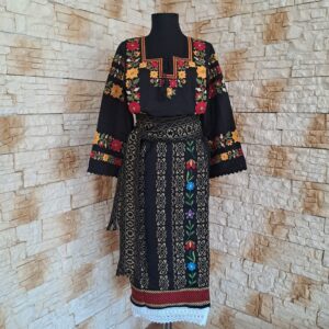 COSTUM TRADITIONAL 3 PIESE {CATRINTA, BRAU, IE} – CT 081