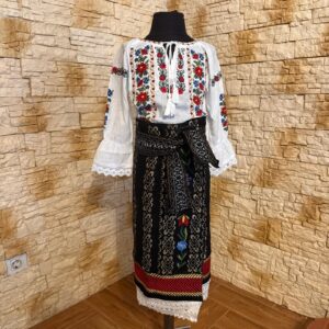 COSTUM FATA 3 PIESE (IE, CATRINTA, BRAU) CF 031