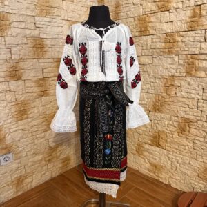 COSTUM FATA 3 PIESE (IE, CATRINTA, BRAU) CF 032