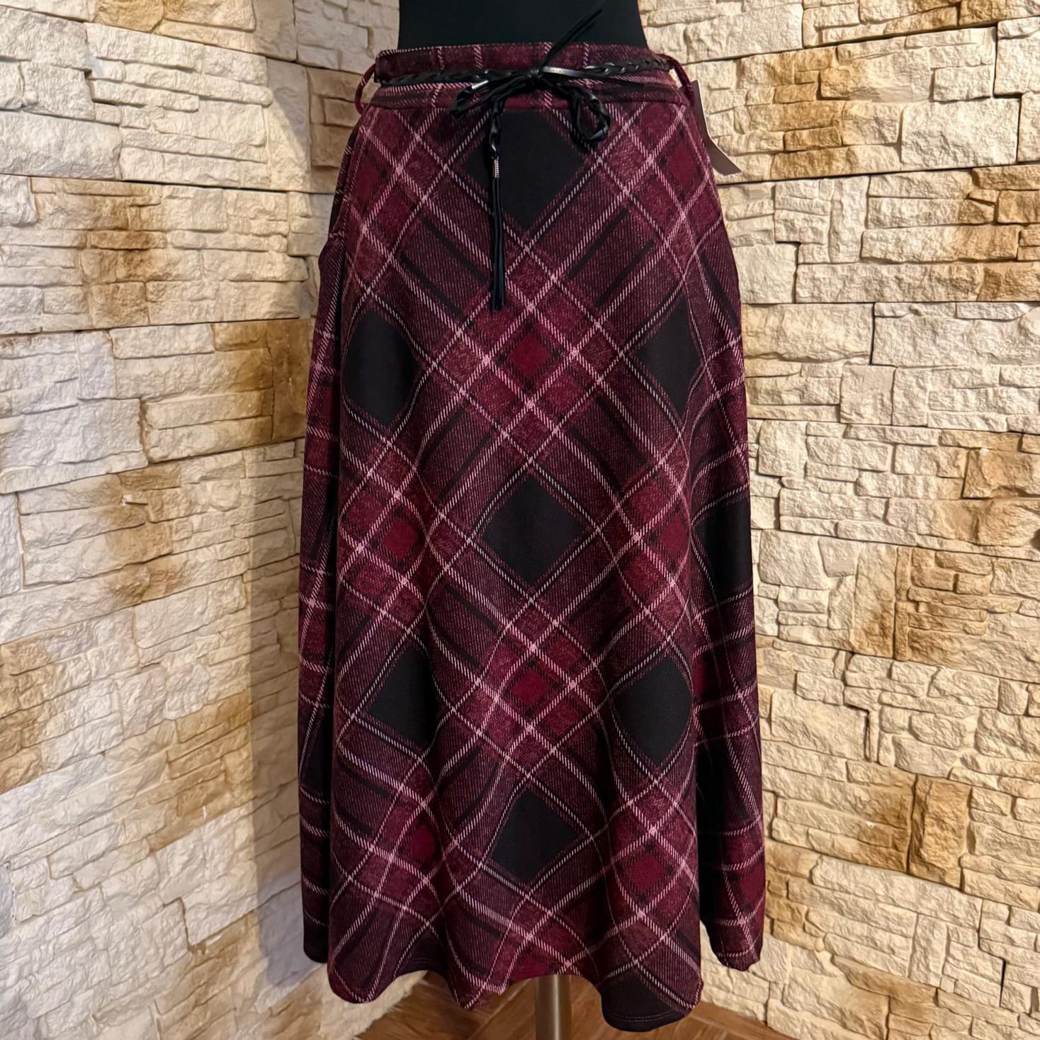 F 193 FUSTA IN CAROURI