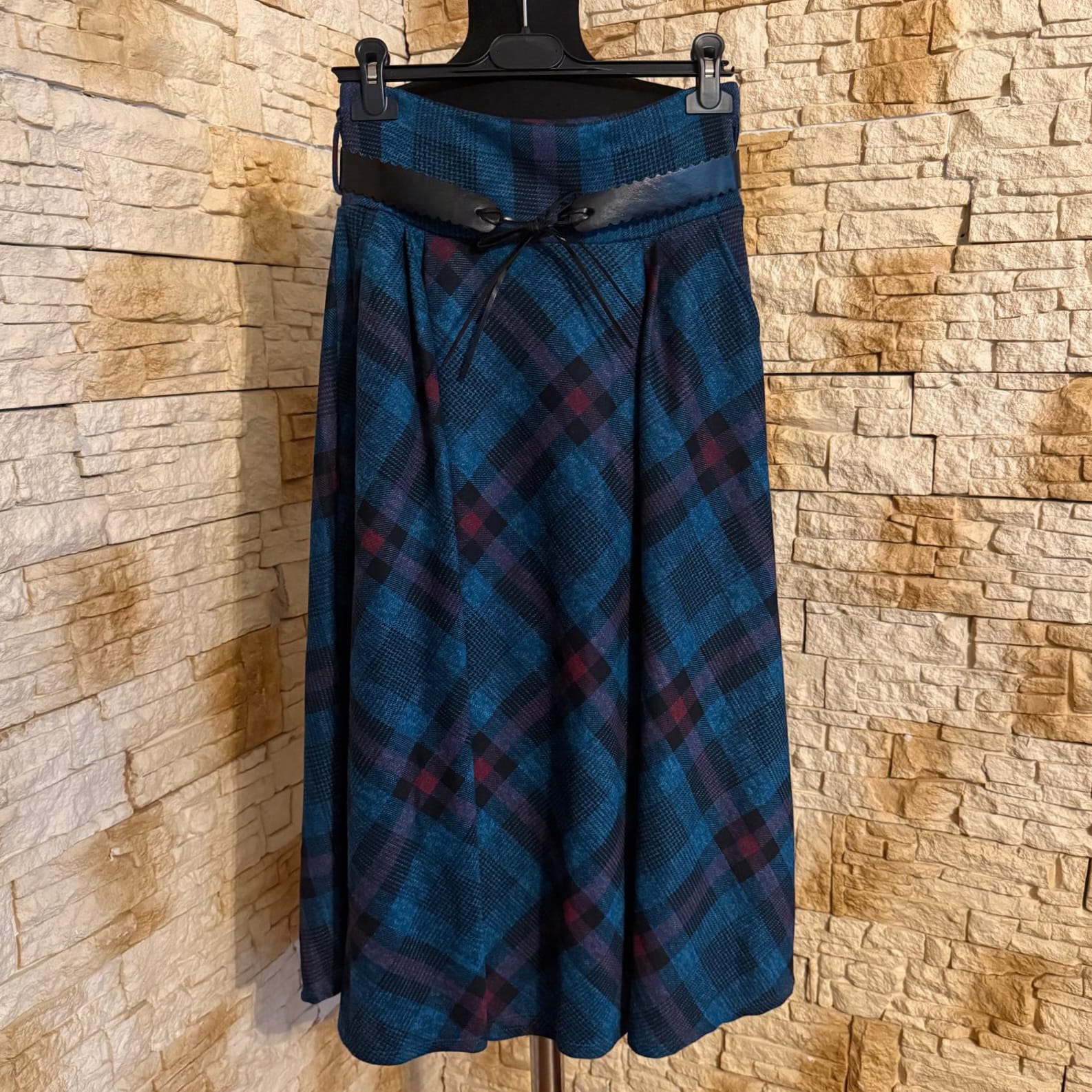 F 198 FUSTA IN CAROURI - imagine 2