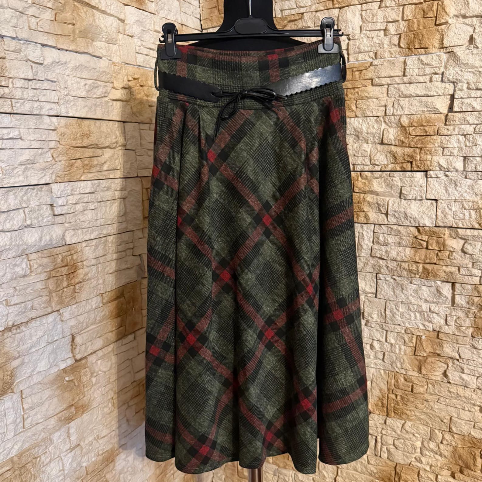 F 200 FUSTA IN CAROURI - imagine 2