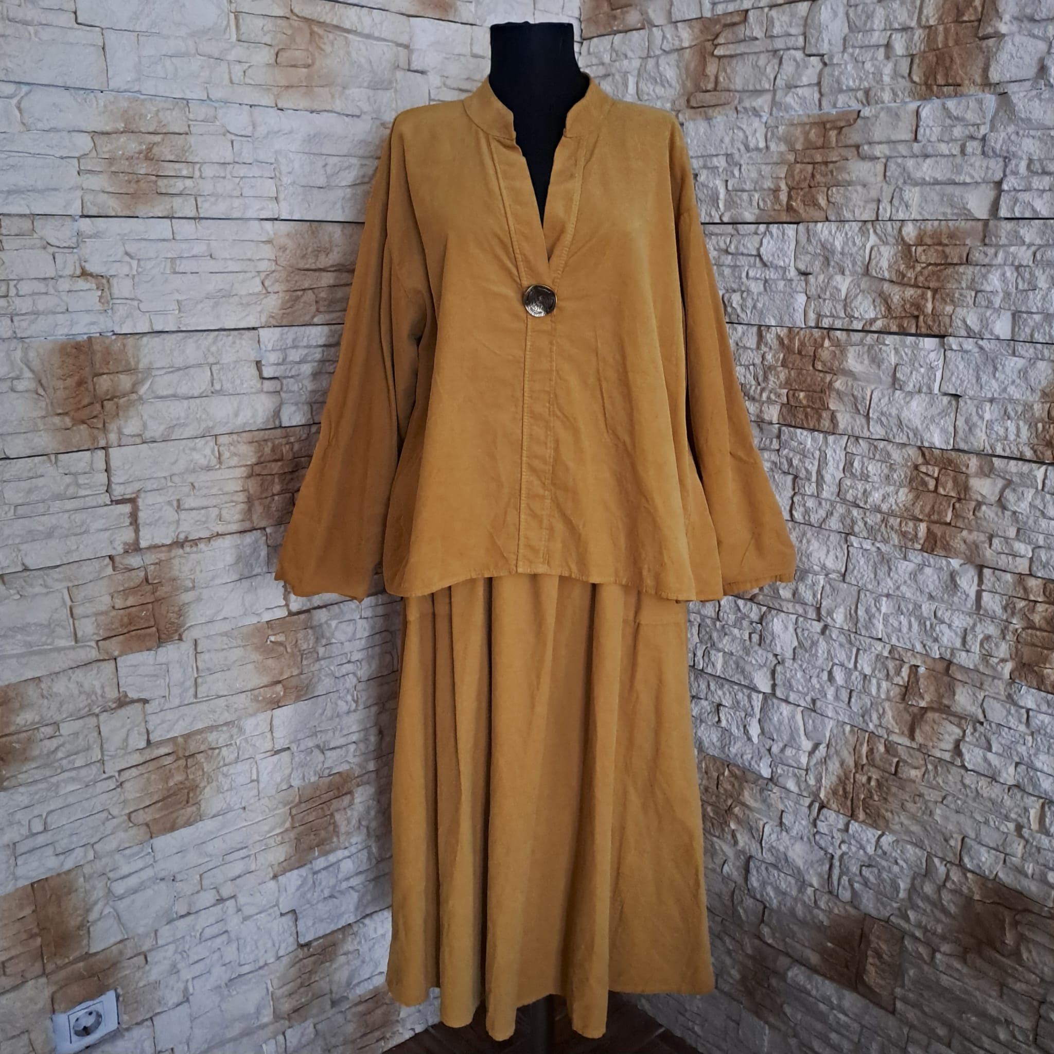 RB 044 COSTUM DIN RAIAT - imagine 2