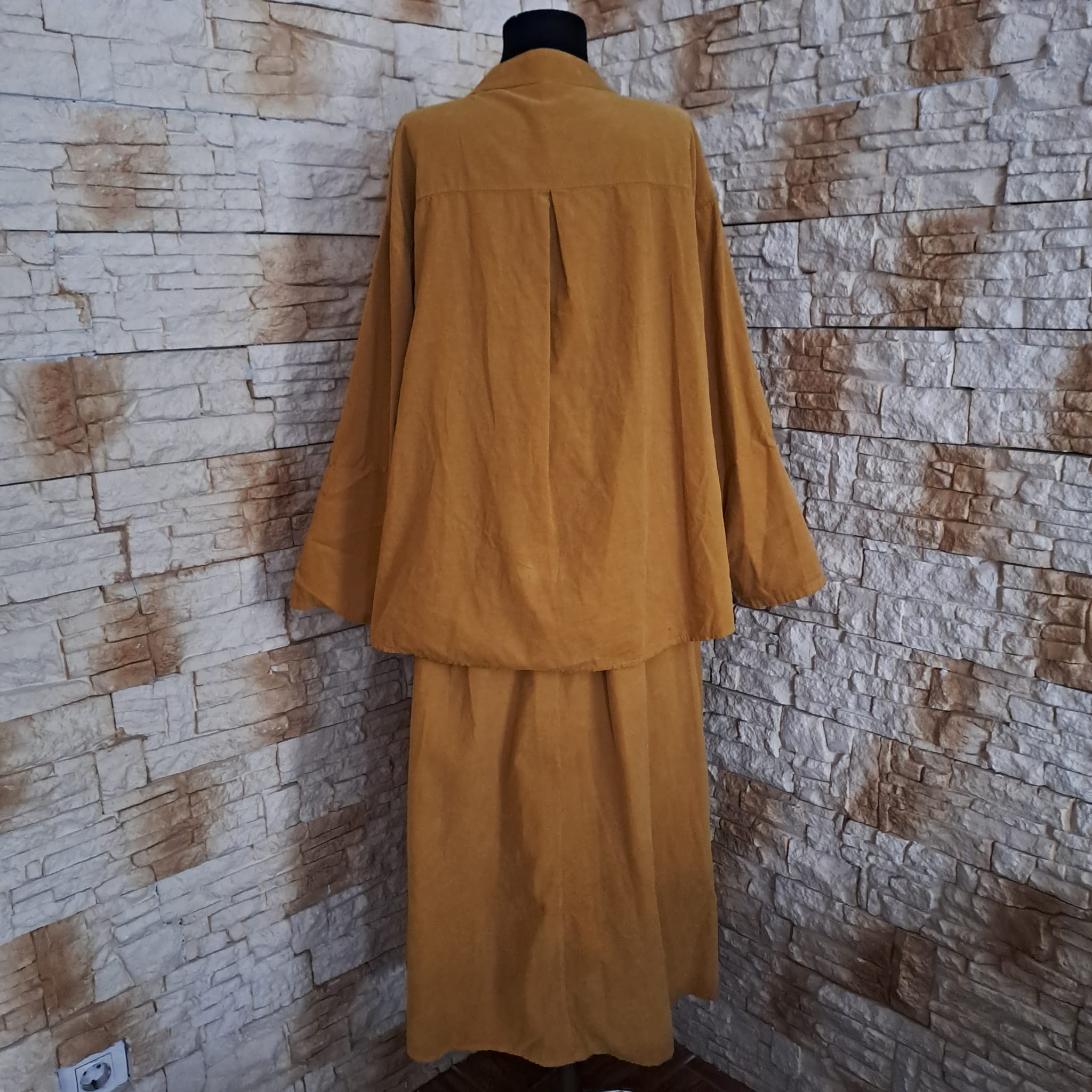 RB 044 COSTUM DIN RAIAT - imagine 3