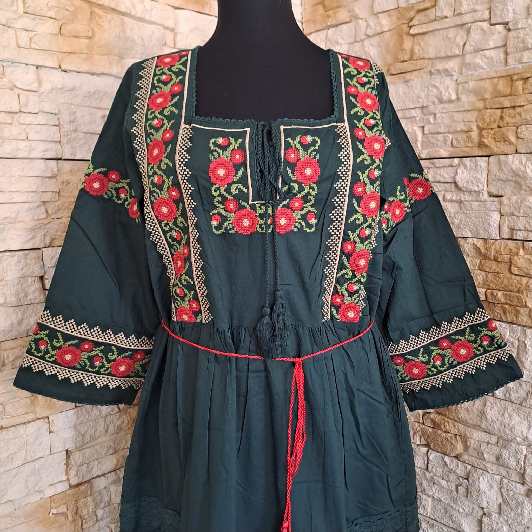 RT 139 ROCHIE BRODATA - imagine 3