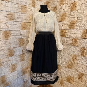 SET 2 PIESE [IE, FUSTA] SD 109