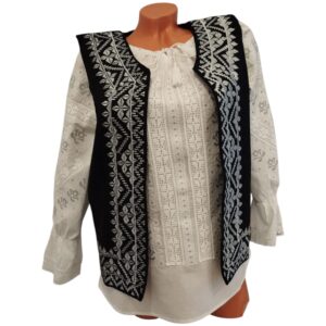 VESTA BRODATA DIN STOFA V 057