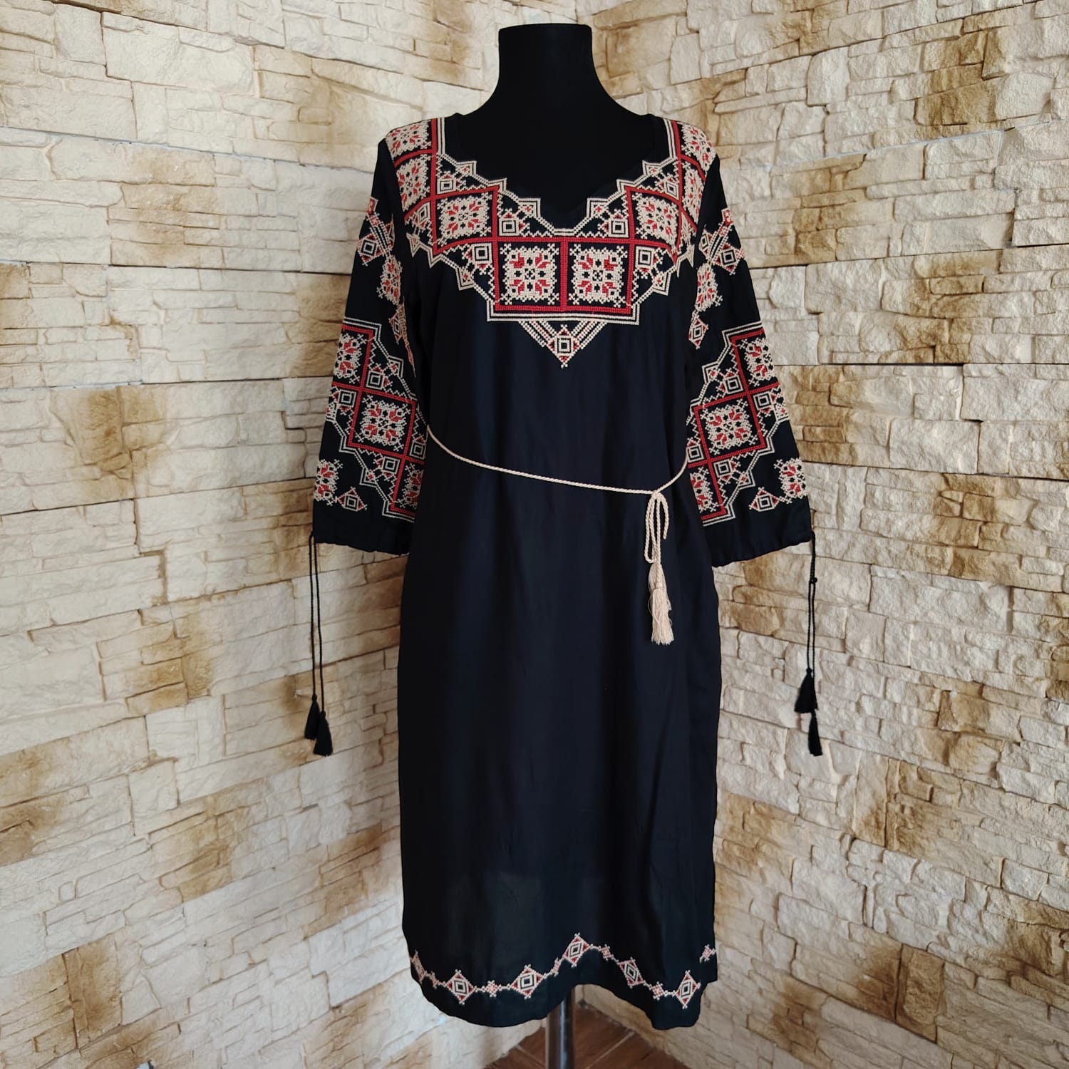 RT 141 ROCHIE BRODATA