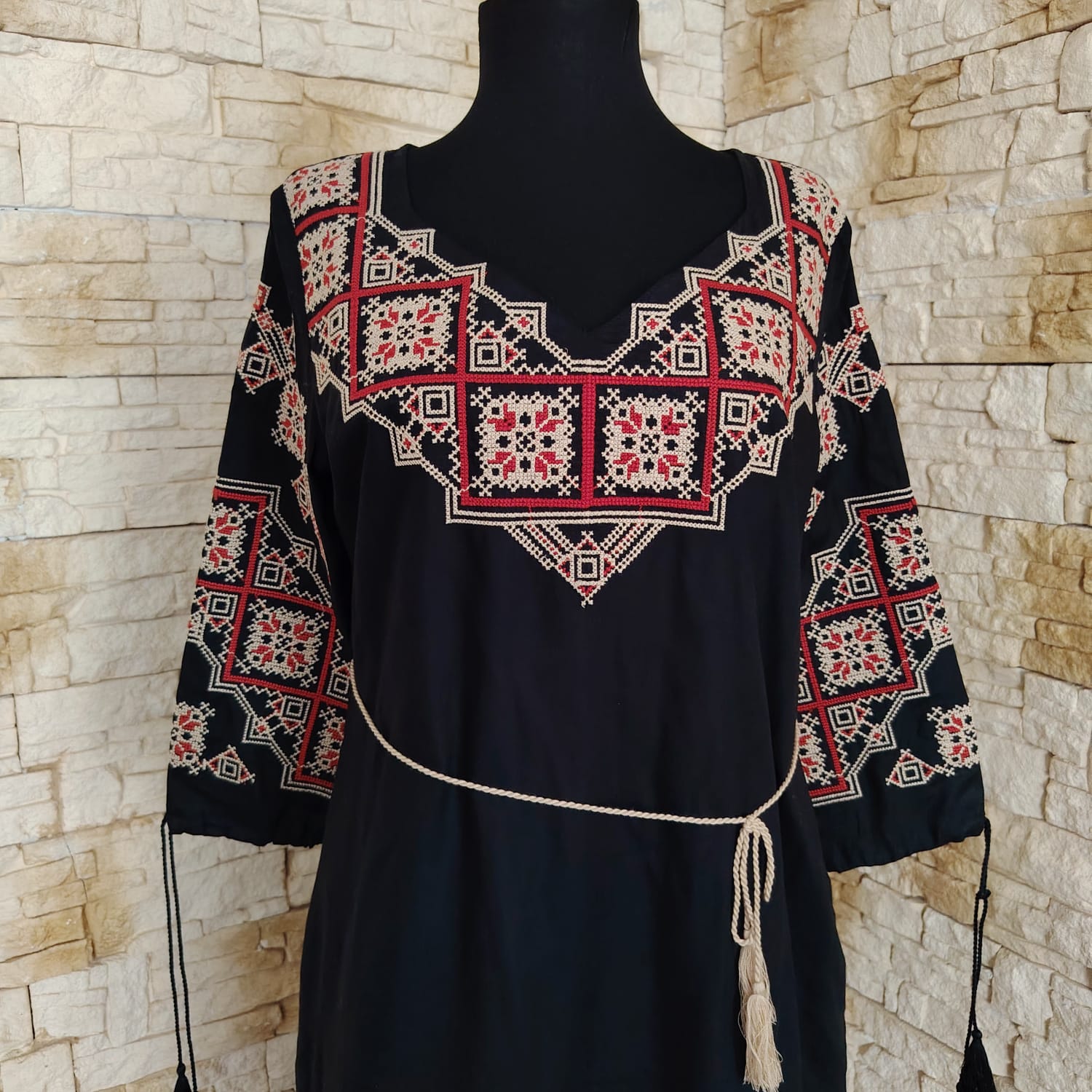 RT 141 ROCHIE BRODATA - imagine 2