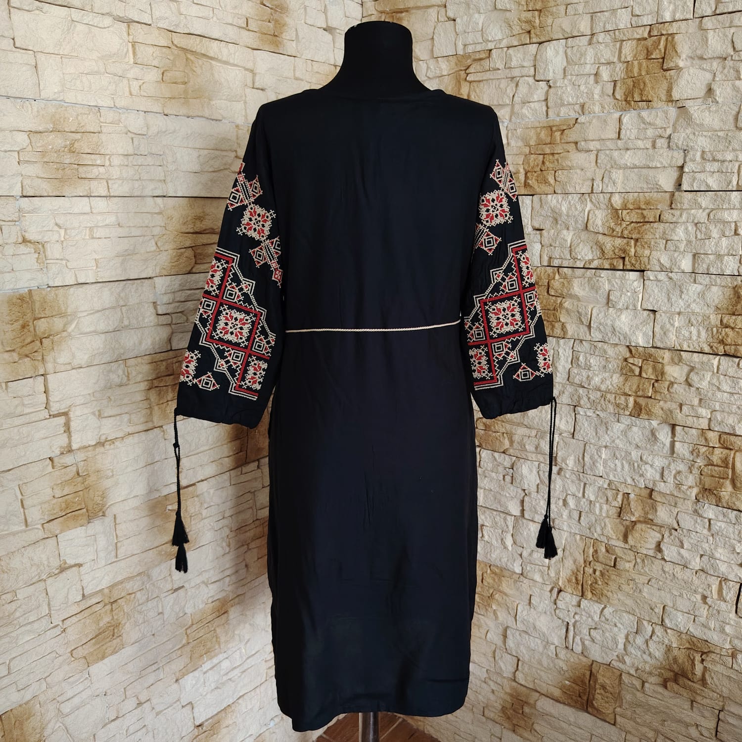 RT 141 ROCHIE BRODATA - imagine 4