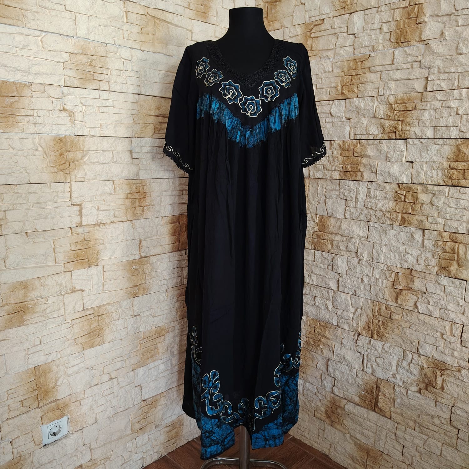 RV 58 ROCHIE INDIANA CU BRODERIE ARTIZANALA - imagine 2