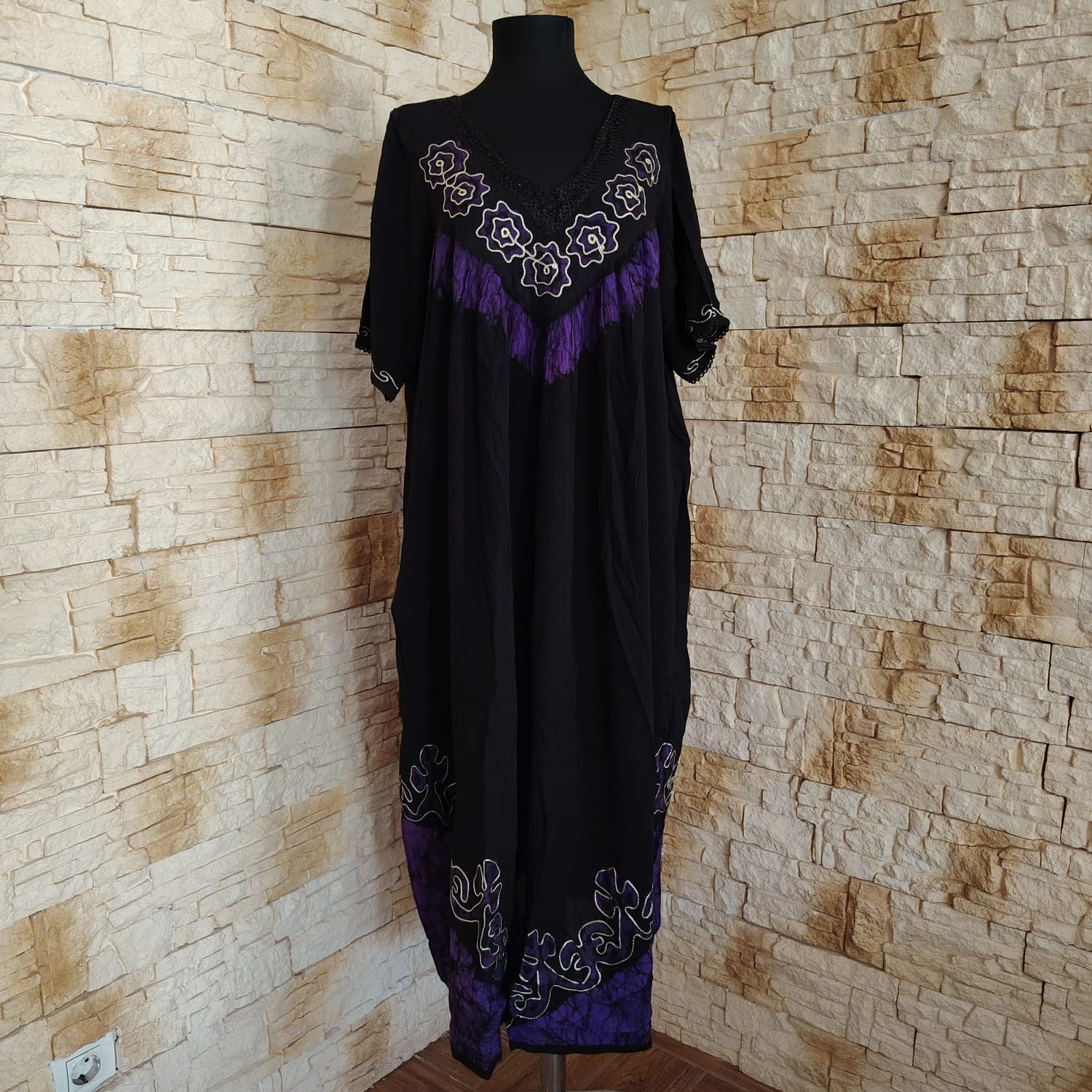 RV 57 ROCHIE INDIANA CU BRODERIE ARTIZANALA - imagine 2