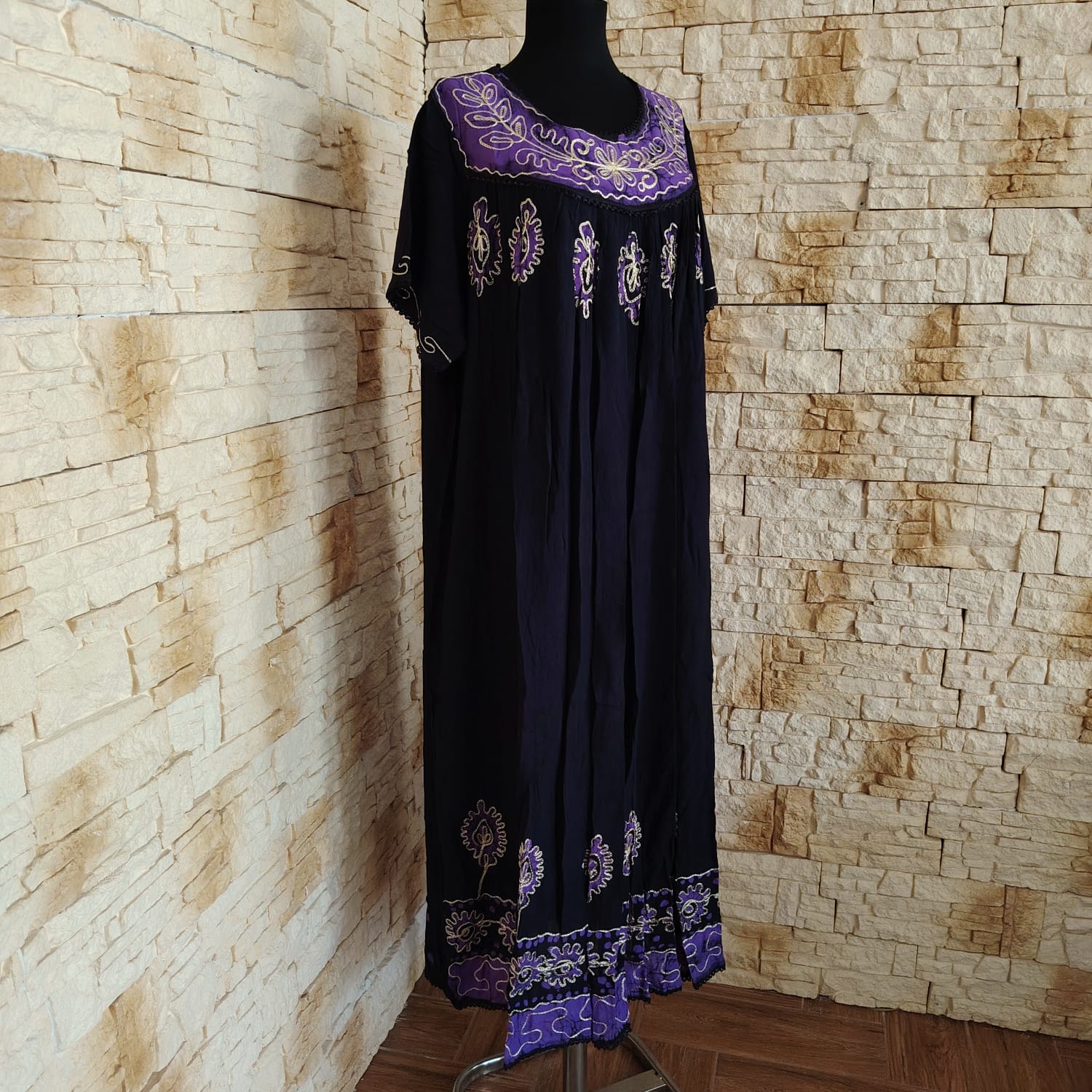 RV 61 ROCHIE INDIANA CU BRODERIE ARTIZANALA - imagine 3