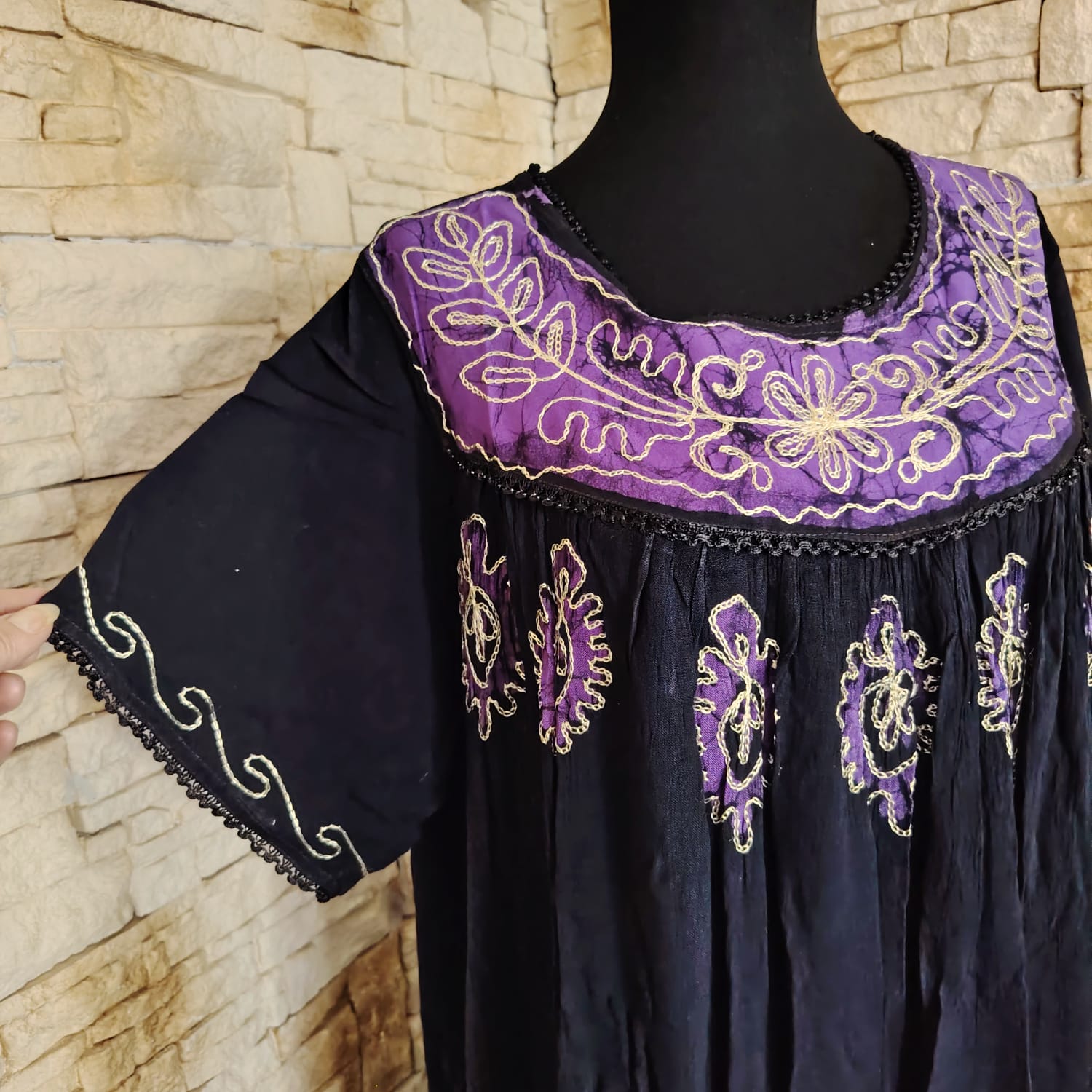 RV 61 ROCHIE INDIANA CU BRODERIE ARTIZANALA - imagine 5