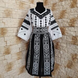 SET 2 PIESE [IE, FUSTA] SD 137