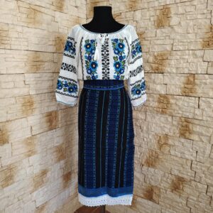 COSTUM TRADITIONAL 3 PIESE {CATRINTA, BRAU, IE} – CT 113