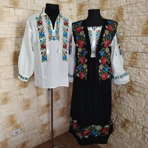 Set Cuplu – Ie Damă, Fusta, Vesta, Cămașă Bărbat SET 104