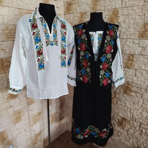 Set Cuplu – Ie Damă, Fusta, Vesta, Cămașă Bărbat SET 105
